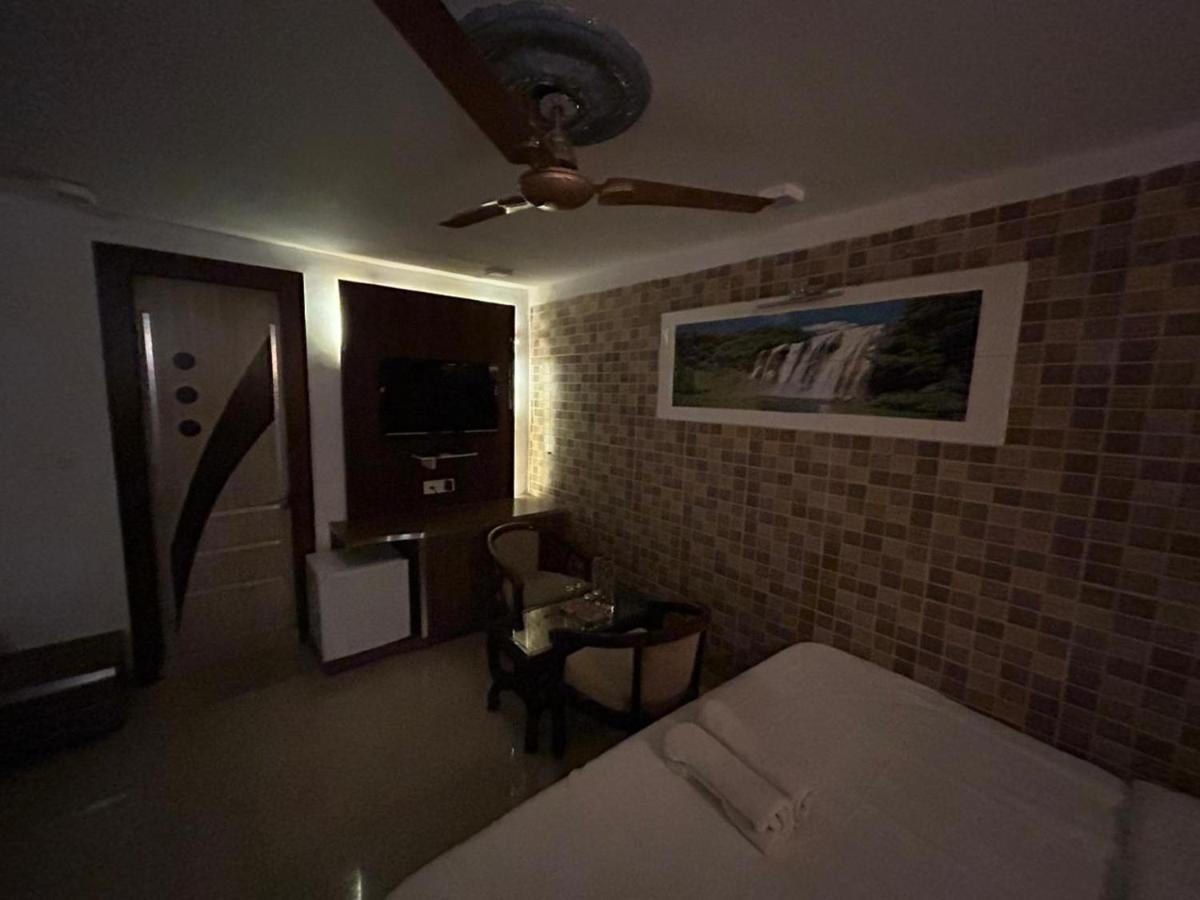 The Peach Tree Rooms Mount Abu Exterior foto